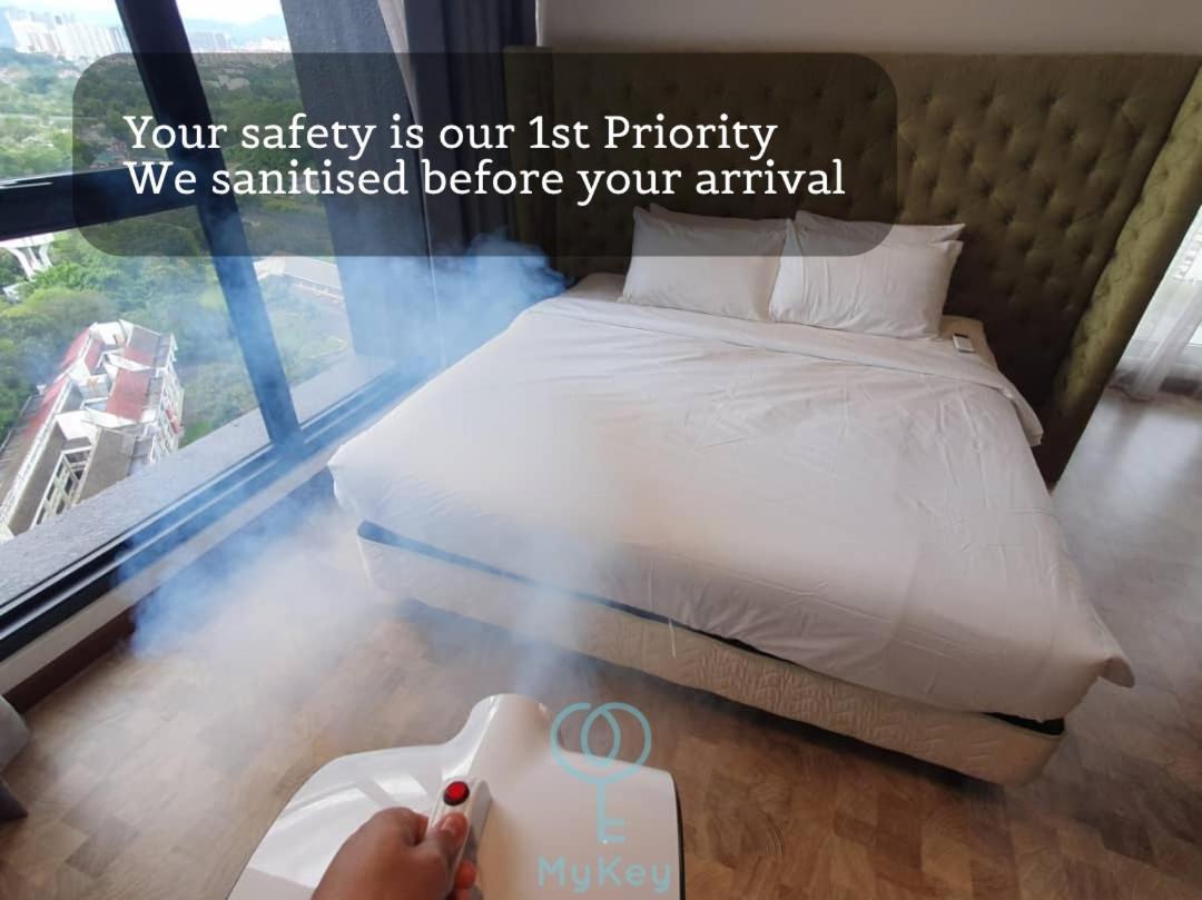 Expressionz Professional Suites By Mykey Kuala Lumpur Buitenkant foto Disinfection of hotel rooms