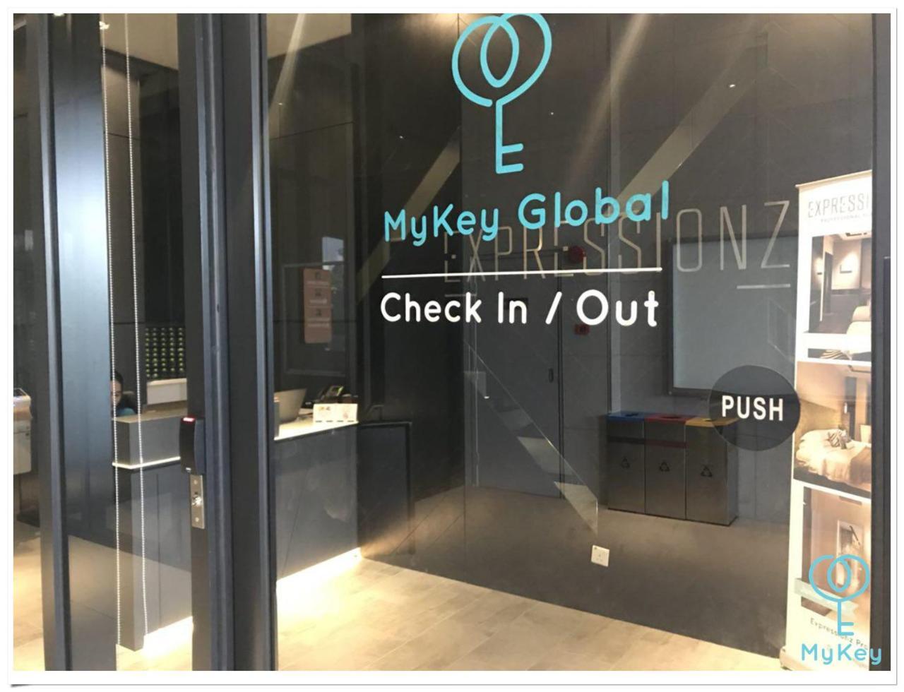 Expressionz Professional Suites By Mykey Kuala Lumpur Buitenkant foto MyKey Global Check-in/Check-out