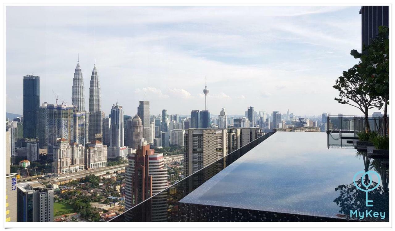 Expressionz Professional Suites By Mykey Kuala Lumpur Buitenkant foto Sky Pool